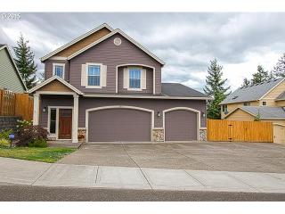 984 Wheeler Cir, Estacada, OR 97023-8860