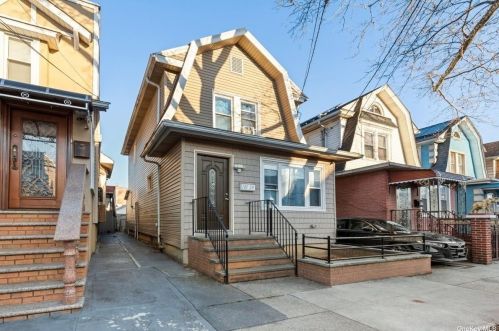 10139 110th St, Jamaica, NY 11419-1721