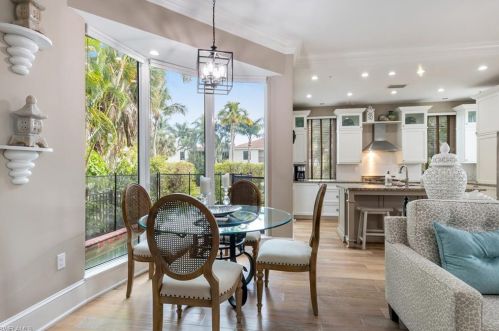 993 8th St, Naples FL  34117-0023 exterior