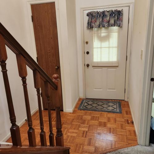 283 Secretariat Ct, Covington, KY 41017-2292