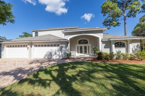 1210 Lake Como Dr, Lutz, FL 33558-8388