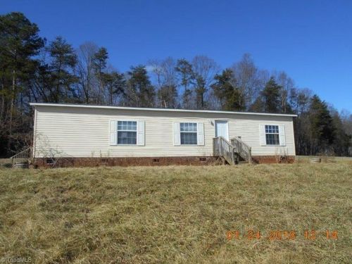 949 Snow Hl Church Cir, Devotion NC  27017-8209 exterior