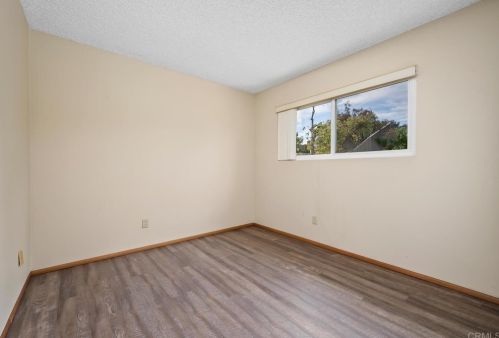 4047 Vista Calaveras St, Oceanside CA  92056-4607 exterior