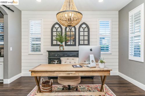 15 Solstice Ct, Oakley CA  94561-1759 exterior