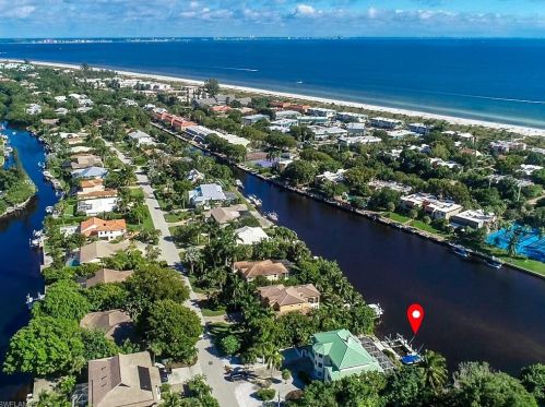 837 Sand Dollar Dr, Sanibel, FL 33957-7005