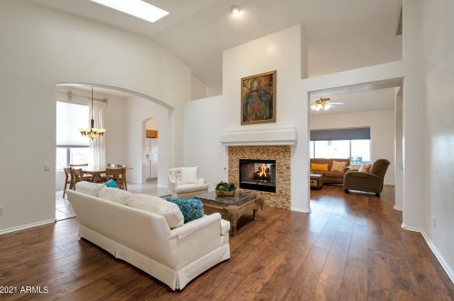 3693 Page Ave, Gilbert, AZ 85234-4304