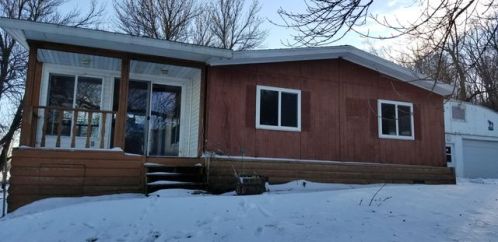 1805 380th Ave, Estherville, IA 51334-7607