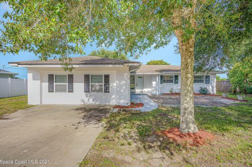 1120 Carpenter Rd, Titusville, FL 32796-1816