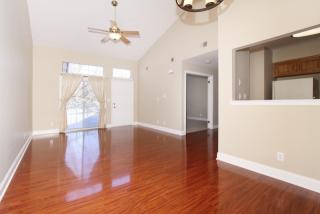 28 Pine Ct, Bedminster NJ  07921-1627 exterior