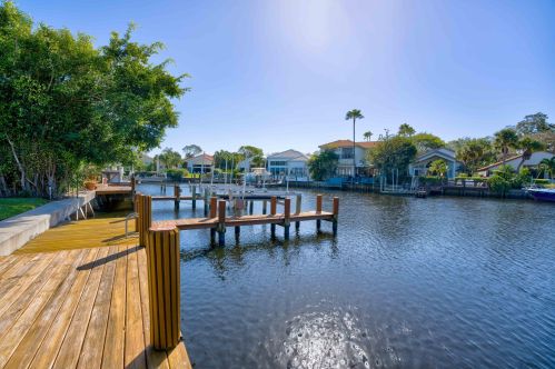 2571 Marseille Dr, West Palm Beach, FL 33410-1280
