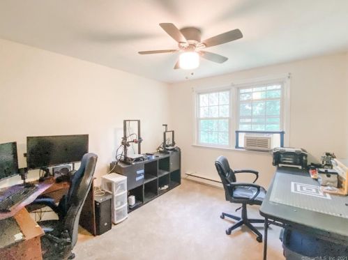 2 Blue Spruce St, Middletown CT  06457-5008 exterior