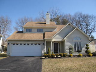 10 Fieldcrest Way, East Freehold, NJ 07728-3700