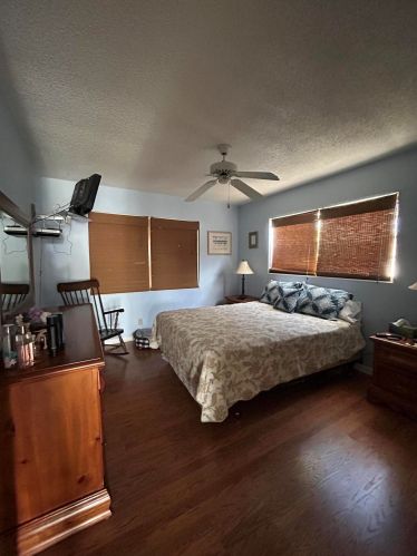 194 Sheffield H, West Palm Beach, FL 33417-1510