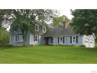 4 Farm Ridge Rd, Newtown, CT 06470-2408