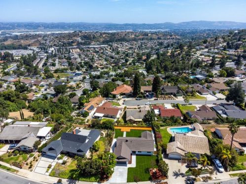 20550 Seton Hill Dr, Walnut CA  91789-1019 exterior