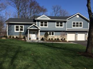 652 Athlone Ter, Westwood, NJ 07675-6548
