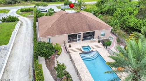 3265 52 Ave, Naples FL  34120-1797 exterior