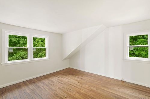 1025 Peekskill Hollow Rd, Tompkins Corners NY  10579-1715 exterior