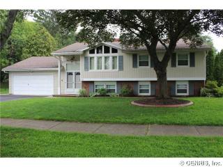 50 Flagstaff Dr, Rochester, NY 14622-2340