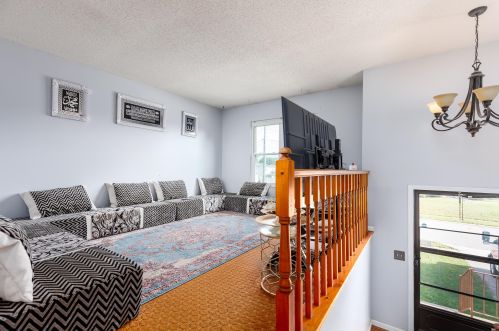 42 Meadow Wood Dr, Florence KY  41042-9323 exterior