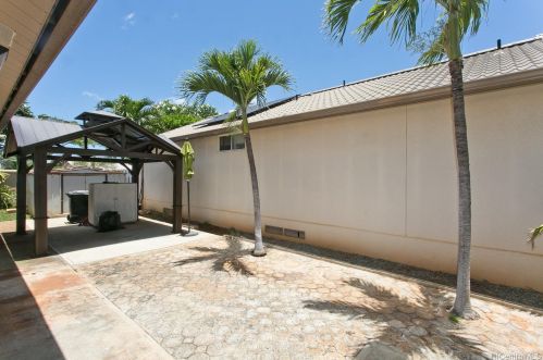 91-1502 Kuhia Pl, Ewa Beach HI  96706-4612 exterior