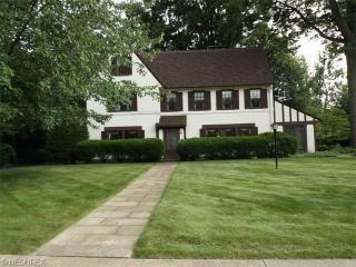 232 19th St, Canton, OH 44709-3849