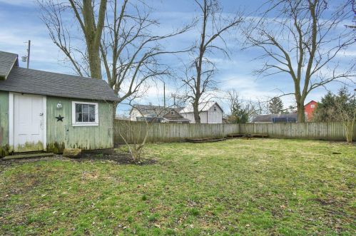 492 Jefferson St, Pataskala OH  43062-8207 exterior