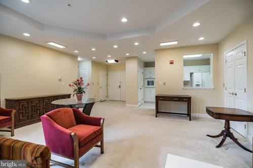 2033 Windrow Dr, Princeton NJ  08540-5023 exterior