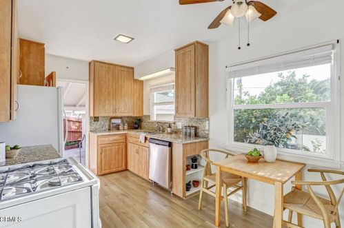 2919 El Caminito, Glendale CA  91214-2006 exterior