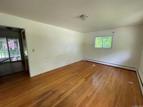 836 Goshen Tpke, Circleville, NY 10919-3247