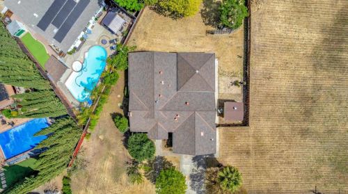 15090 Watsonville Rd, Morgan Hill CA  95037-6004 exterior