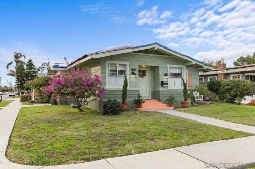 4902 Hawley Blvd, San Diego, CA 92116-1976