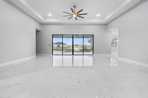 1908 14 St, Cape Coral FL  33909-1643 exterior