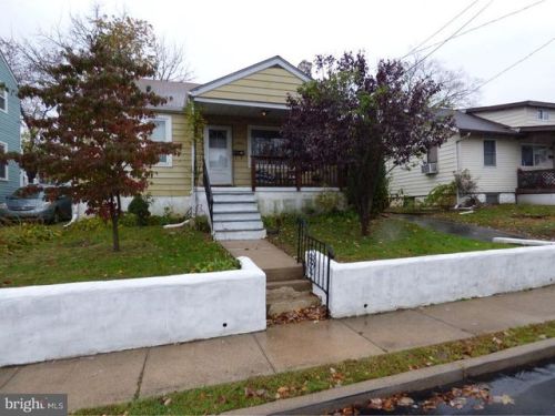 223 Winona Ave, Holmes, PA 19043-1508