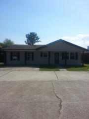 14 White Blvd, Gretna, LA 70053-6942