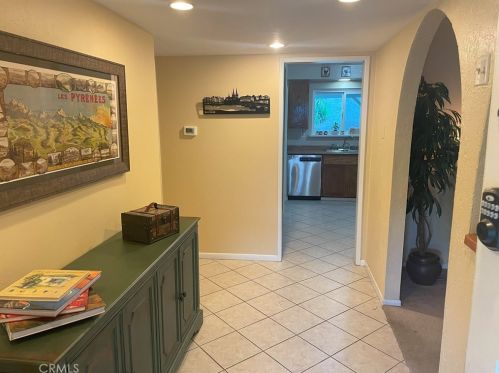 23529 Daisetta Dr, Santa Clarita, CA 91321-3720
