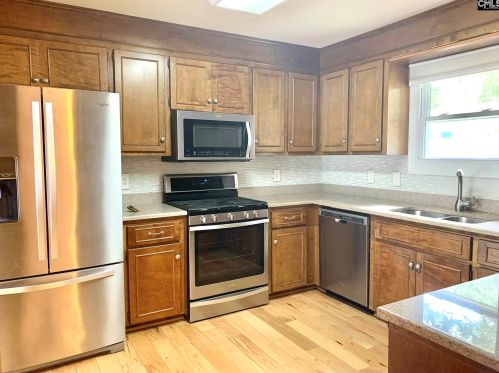 106 Sweetgum Dr, Cayce-West Columbia SC  29033-1930 exterior