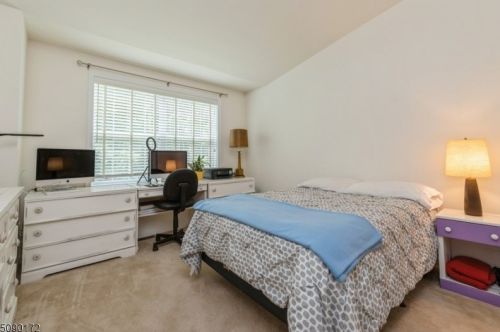 5 Julia Pl, Mount Olive NJ  07828-2461 exterior