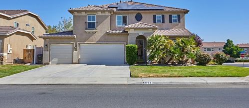 13776 Holt Ct, Victorville, CA 92394-7538