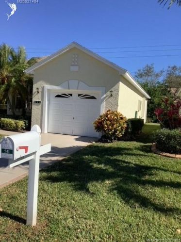 541 Portofino Ln, Fort Pierce, FL 34986-1711