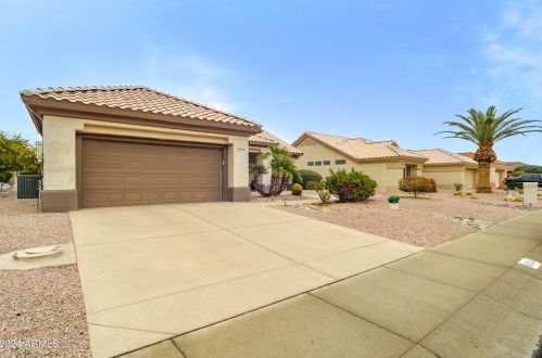13734 Caballero Dr, Sun City, AZ 85375-2026