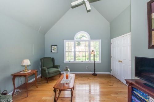 4 Roberts Rd, Dover NJ  07869-3475 exterior