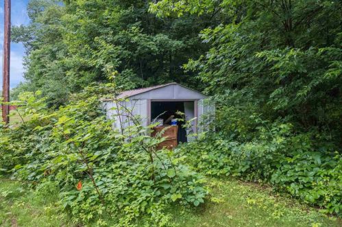 20 Monroe Dr, Ellsworth NH  03266-3275 exterior