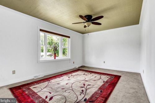 305 Shawnee Trl, Browns Mills NJ  08015-6119 exterior