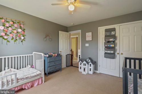 436 Spyglass Hill Dr, Charles Town WV  25414-4053 exterior