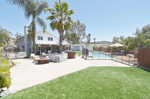 9346 Telkaif St, Lakeside CA  92040-5808 exterior