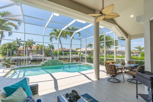 138 Leeward Ct, Marco Island, FL 34145-4111