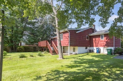80 Fairmont Rd, Mahopac, NY 10541-3633