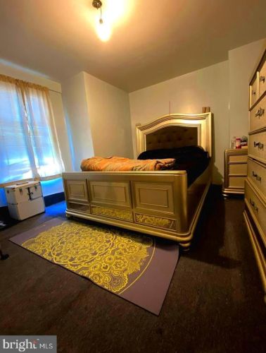 1216 Derry St, Harrisburg PA 17111-1141 exterior