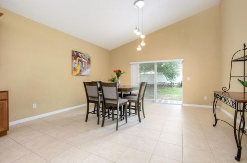 906 Summit Ash Ct, Deland FL  32724-7064 exterior